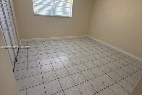 Adosado en alquiler en Lauderhill, Florida, 3 dormitorios, 114.92 m2 № 1984058 - foto 9