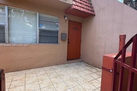 Таунхаус в Лодерхилл, Флорида 3 спальни, 114.92м2 № 1984058