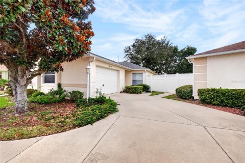 House in The Villages, Florida 2 bedrooms, 115.66 sq.m. № 2344590