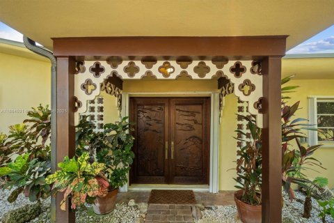 Casa en venta en Palmetto Bay, Florida, 4 dormitorios, 183.67 m2 № 1892896 - foto 7