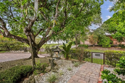 Casa en venta en Palmetto Bay, Florida, 4 dormitorios, 183.67 m2 № 1892896 - foto 6