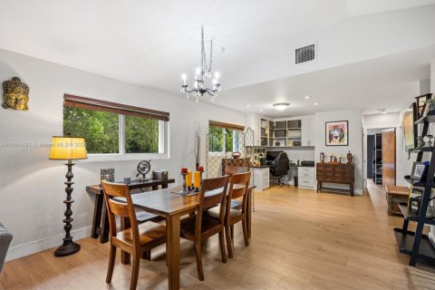 Casa en venta en Palmetto Bay, Florida, 4 dormitorios, 183.67 m2 № 1892896 - foto 24
