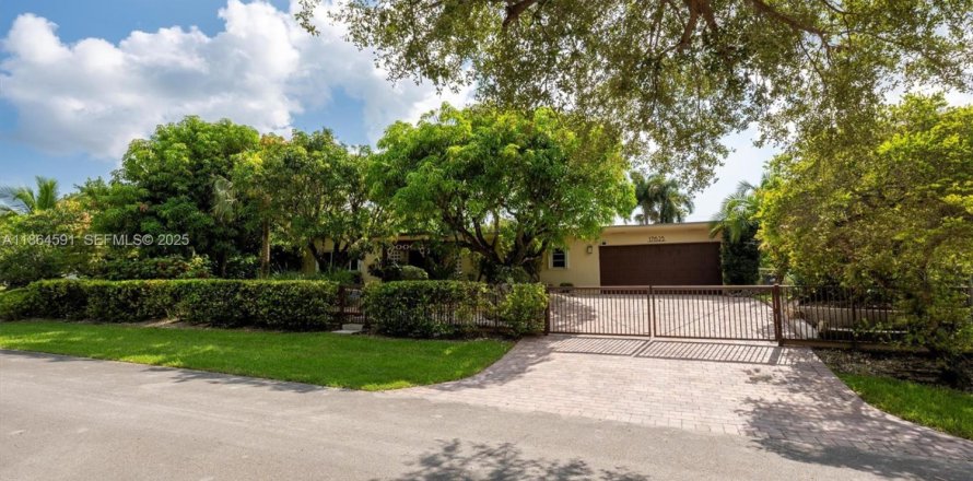 Casa en Palmetto Bay, Florida 4 dormitorios, 183.67 m2 № 1892896