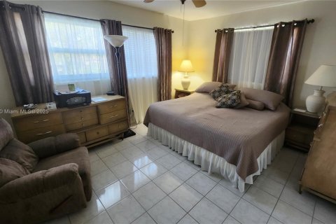 Condo in Lauderhill, Florida, 2 bedrooms  № 1857483 - photo 14