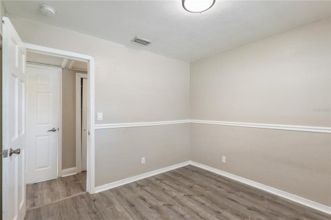 House in Tampa, Florida 3 bedrooms, 128.02 sq.m. № 2222718 - photo 22