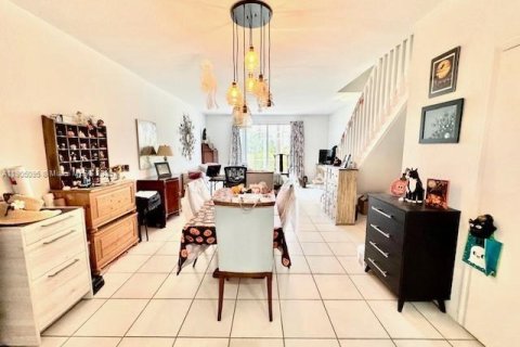 Touwnhouse à vendre à Weston, Floride: 3 chambres, 135.73 m2 № 1965254 - photo 5