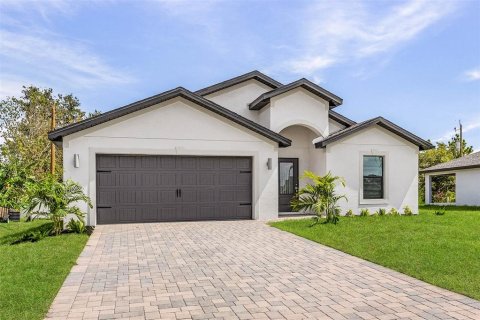 Casa en venta en Port Charlotte, Florida, 4 dormitorios, 172.52 m2 № 566892 - foto 2