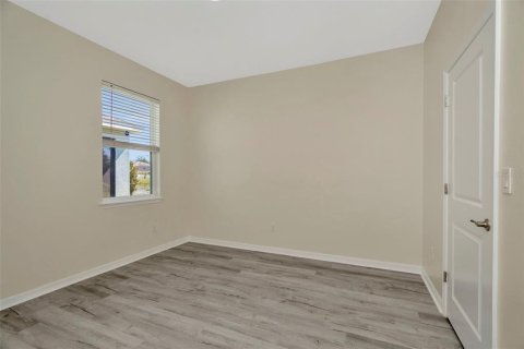 House in Tampa, Florida 5 bedrooms, 207.82 sq.m. № 2216360 - photo 30