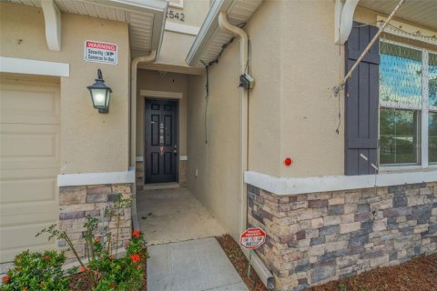 House in Tampa, Florida 5 bedrooms, 207.82 sq.m. № 2216360 - photo 8