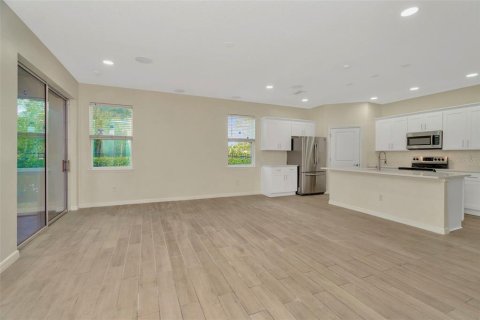 House in Tampa, Florida 5 bedrooms, 207.82 sq.m. № 2216360 - photo 24