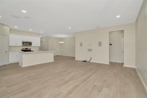 House in Tampa, Florida 5 bedrooms, 207.82 sq.m. № 2216360 - photo 23