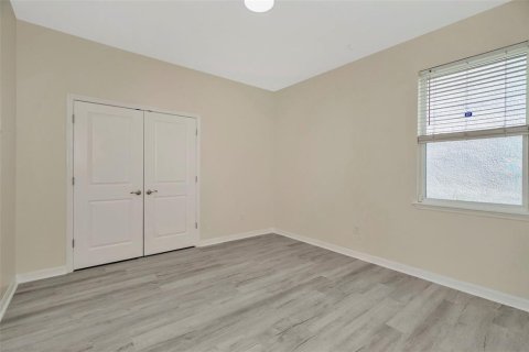 House in Tampa, Florida 5 bedrooms, 207.82 sq.m. № 2216360 - photo 27