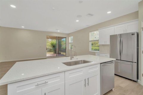 House in Tampa, Florida 5 bedrooms, 207.82 sq.m. № 2216360 - photo 20