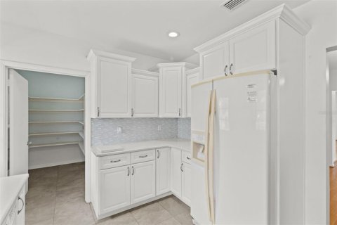 House in Seminole, Florida 4 bedrooms, 209.59 sq.m. № 1893944 - photo 20