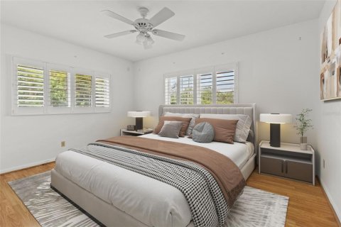 House in Seminole, Florida 4 bedrooms, 209.59 sq.m. № 1893944 - photo 22
