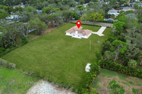 House in Seminole, Florida 4 bedrooms, 209.59 sq.m. № 1893944 - photo 2