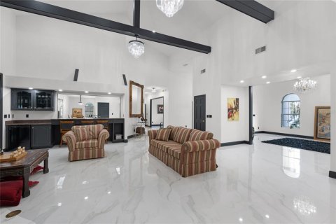 House in Minneola, Florida 5 bedrooms, 723.71 sq.m. № 1805845 - photo 15