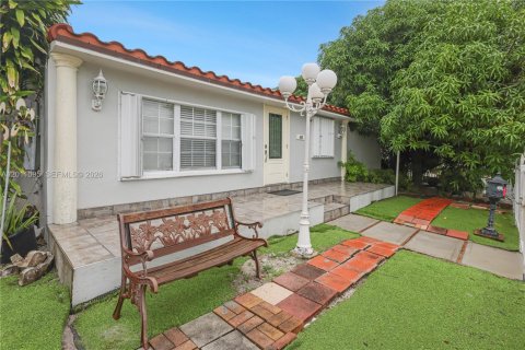 Villa ou maison à Miami, Floride 5 chambres № 2075377