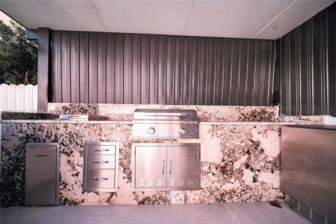 Купить виллу или дом в Майами, Флорида 3 спальни, 150.69м2, № 2074392 - фото 9