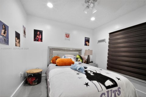 Купить виллу или дом в Майами, Флорида 3 спальни, 150.69м2, № 2074392 - фото 28