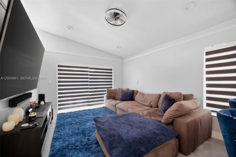 Купить виллу или дом в Майами, Флорида 3 спальни, 150.69м2, № 2074392 - фото 19