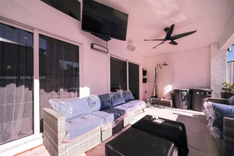 Купить виллу или дом в Майами, Флорида 3 спальни, 150.69м2, № 2074392 - фото 8