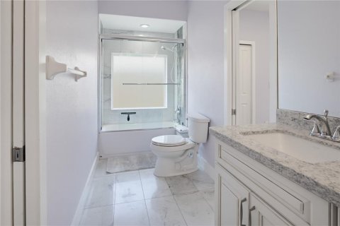 Villa ou maison à vendre à Lake Mary, Floride: 4 chambres, 289.48 m2 № 2353516 - photo 26