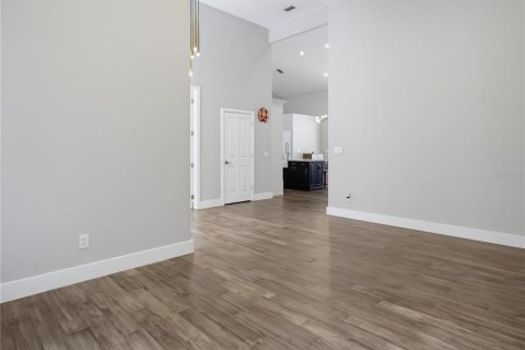 Villa ou maison à vendre à Lake Mary, Floride: 4 chambres, 289.48 m2 № 2353516 - photo 7