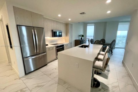 Купить кондоминиум в Санрайз, Флорида 3 спальни, 120.49м2, № 1975459 - фото 13