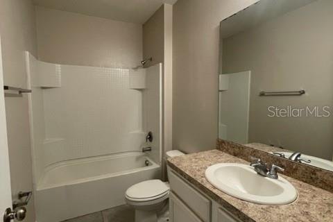 House in Winter Haven, Florida 4 bedrooms, 158.68 sq.m. № 1868844 - photo 13