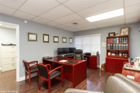 Immobilier commercial à vendre à Fort Lauderdale, Floride № 2178840 - photo 20