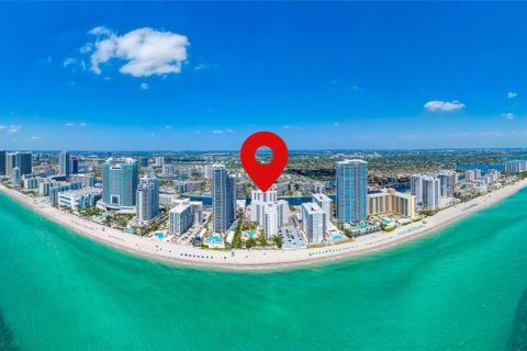 Condo in Hollywood, Florida, 1 bedroom  № 2041831