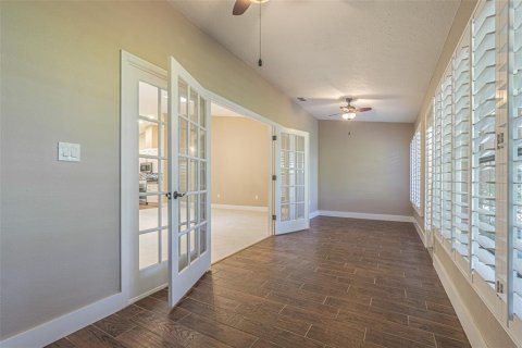 House in Zephyrhills, Florida 2 bedrooms, 175.49 sq.m. № 1826682 - photo 15