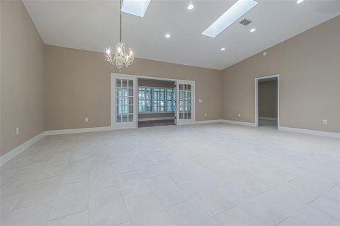 House in Zephyrhills, Florida 2 bedrooms, 175.49 sq.m. № 1826682 - photo 22