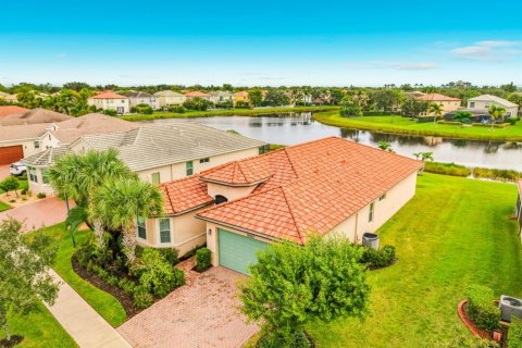 Casa en venta en Port St. Lucie, Florida, 3 dormitorios, 206.71 m2 № 2402034 - foto 3