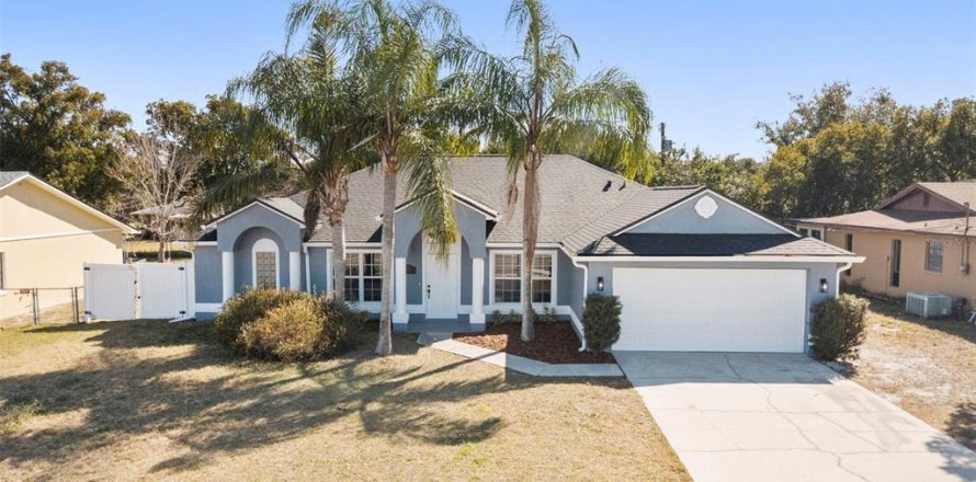 Villa ou maison à Deltona, Floride 4 chambres, 189.71 m2 № 2149471