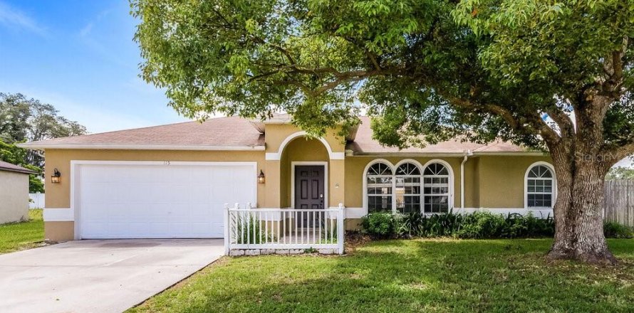 Villa ou maison à Kissimmee, Floride 4 chambres, 172.33 m2 № 2425236