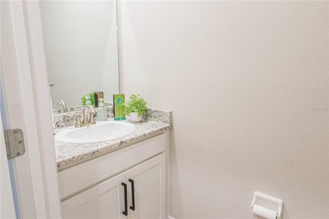 Villa ou maison à louer à Bradenton, Floride: 4 chambres, 191.01 m2 № 2412586 - photo 25