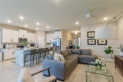 Villa ou maison à louer à Bradenton, Floride: 4 chambres, 191.01 m2 № 2412586 - photo 6