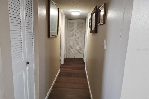 Condo in Port Charlotte, Florida, 2 bedrooms  № 1877362 - photo 15