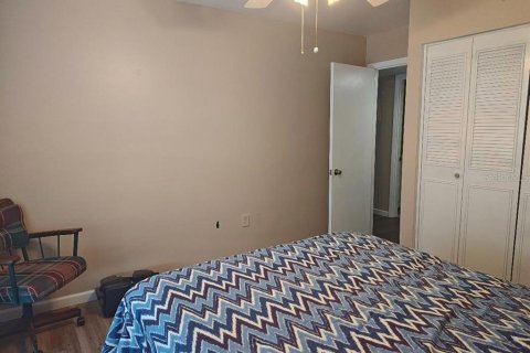 Condo in Port Charlotte, Florida, 2 bedrooms  № 1877362 - photo 16