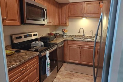 Condo in Port Charlotte, Florida, 2 bedrooms  № 1877362 - photo 14