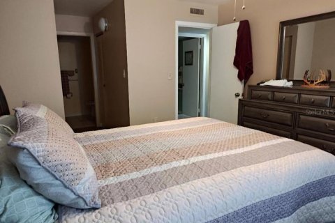 Condo in Port Charlotte, Florida, 2 bedrooms  № 1877362 - photo 21