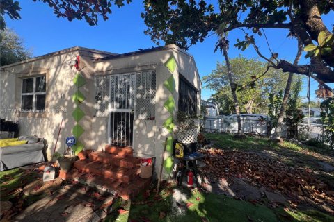 House in Miami, Florida 2 bedrooms, 100.89 sq.m. № 1738734 - photo 5
