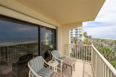 Condo in Cocoa Beach, Florida, 2 bedrooms  № 2355088 - photo 27