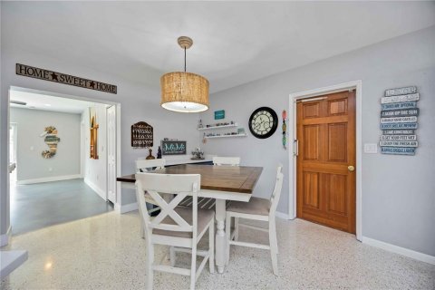 House in Bradenton, Florida 4 bedrooms, 223.24 sq.m. № 1910654 - photo 20