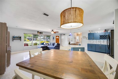 House in Bradenton, Florida 4 bedrooms, 223.24 sq.m. № 1910654 - photo 21
