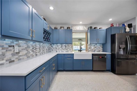 House in Bradenton, Florida 4 bedrooms, 223.24 sq.m. № 1910654 - photo 16