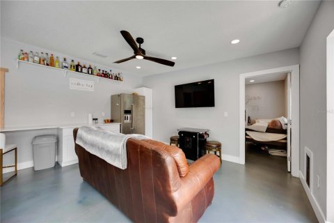 House in Bradenton, Florida 4 bedrooms, 223.24 sq.m. № 1910654 - photo 30