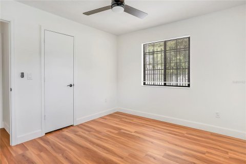 House in Orlando, Florida 3 bedrooms, 84.73 sq.m. № 1649690 - photo 17